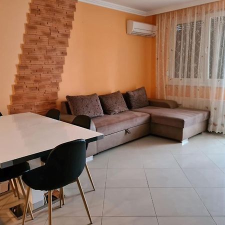 Plazs Apartman Siofok Luaran gambar